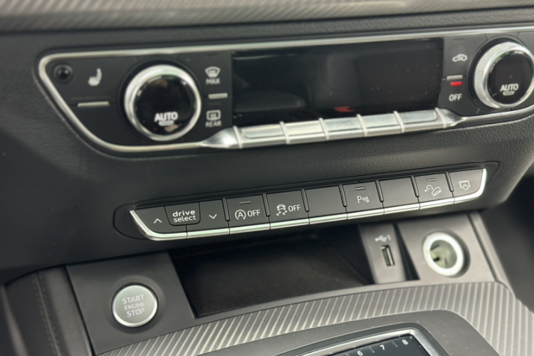 奥迪Q5L 2018款 45 TFSI 尊享时尚型 国V车身外观6007