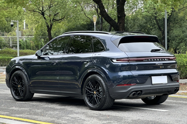 保时捷 2024款 Cayenne 3.0T车身外观6001