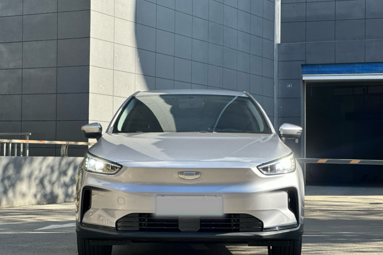 吉利几何C 2022款 蓝莓C400车身外观6005