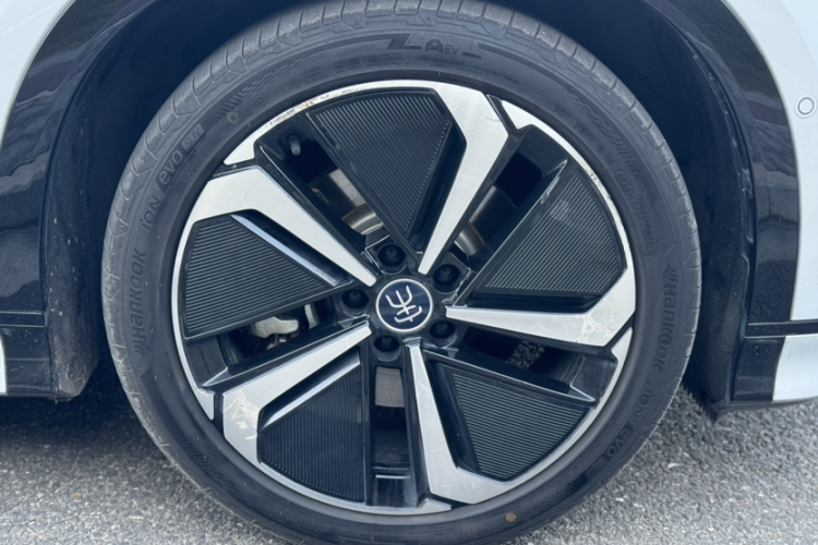 比亚迪 宋L EV 2024款 662km 卓越型车身外观6012