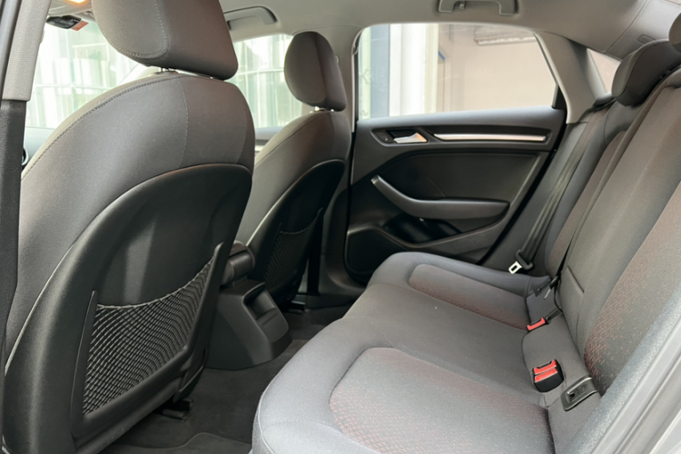 奥迪A3 2019款 Limousine 35 TFSI 进取型 国VI中控内饰7006