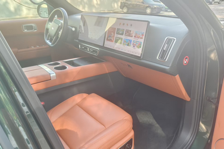 理想汽车 理想L7 2023款 Pro中控内饰7003