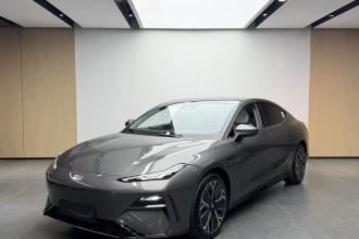 吉利银河 银河E8 2024款 665km 后驱星舰 远航版