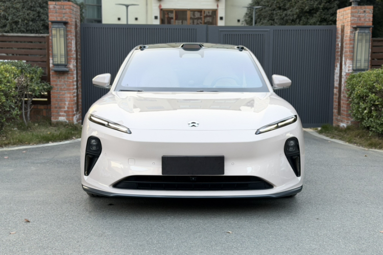 蔚来ET5 2022款 75kWh车身外观6002