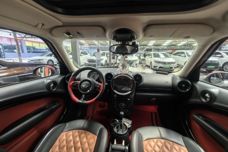 MINI Countryman 2014款 1.6T COOPER ALL4 Fun中控内饰7001