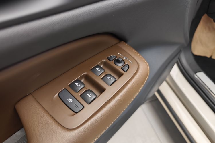 沃尔沃S60 2024款 B4 智逸豪华版中控内饰7004