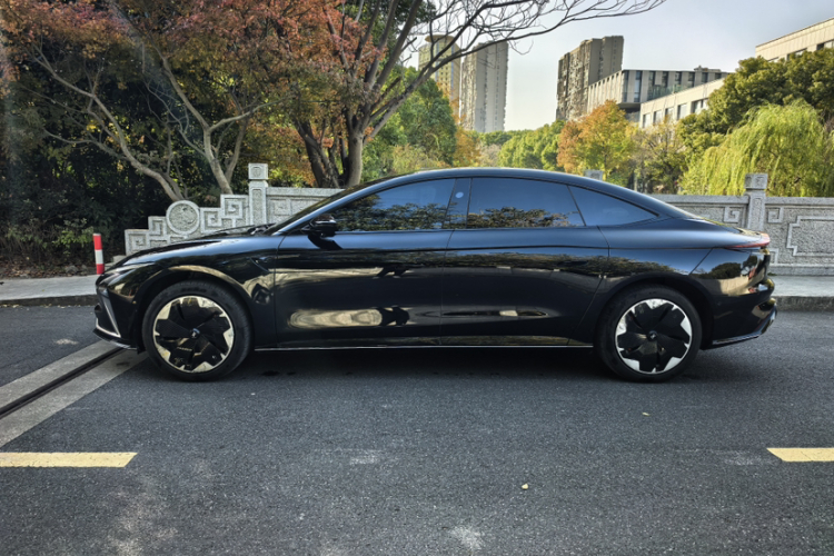 智己汽车 智己L7 2022款 Dynamic车身外观6003