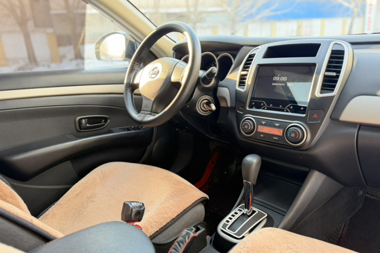 日产 轩逸 2019款 经典 1.6XE+ CVT智联领先版局部细节9005