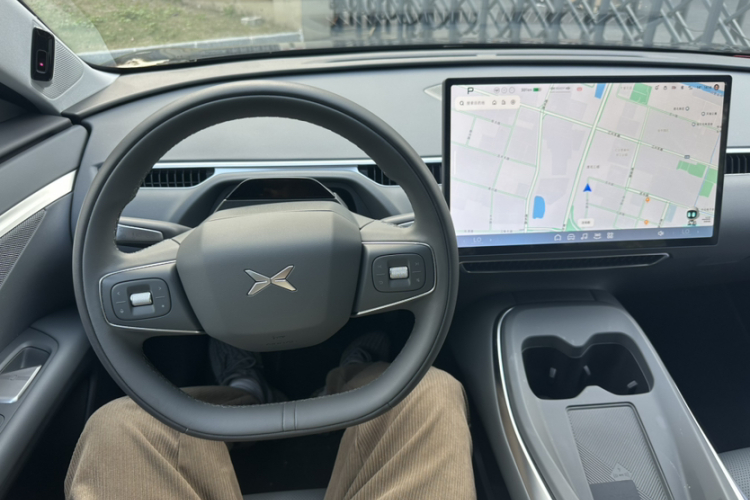 小鹏MONA M03 2025款 600 超长续航 Max中控内饰7005