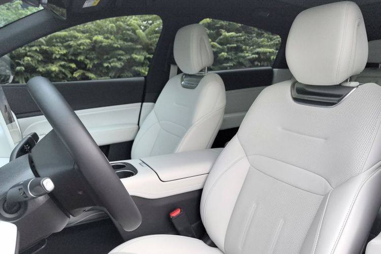 小鹏G6 2023款 580 长续航 Max中控内饰7003