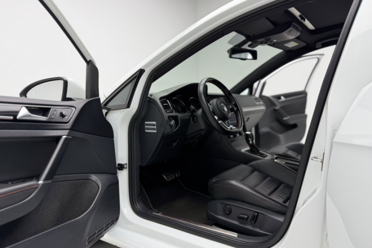 大众 高尔夫GTI 2016款 2.0TSI GTI中控内饰7004