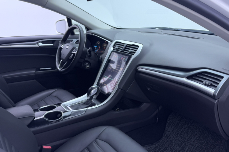 福特 蒙迪欧 2013款 1.5L GTDi180时尚型中控内饰7002