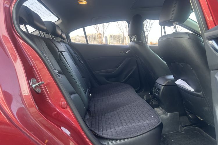 马自达3 昂克赛拉 2017款 三厢 2.0L 自动尊贵型 国V中控内饰7010