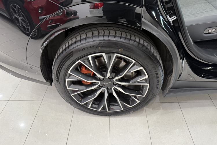 极氪7X 2025款 75kWh 后驱智驾版车身外观6007