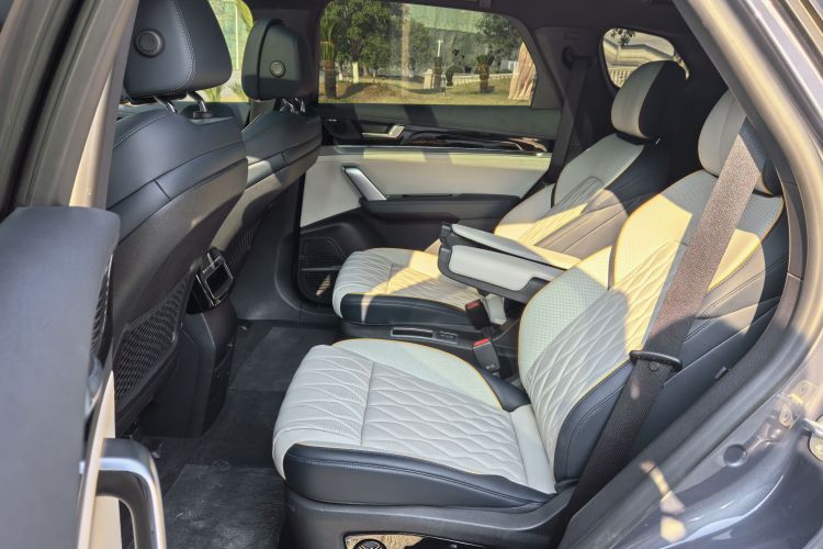 比亚迪 唐新能源 2022款 EV 600KM 尊享型中控内饰7003