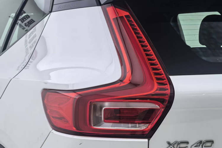 沃尔沃XC40 2020款 T4 四驱智雅运动版车身外观6002