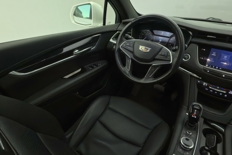 凯迪拉克XT5 2021款 28T 豪华型中控内饰7004