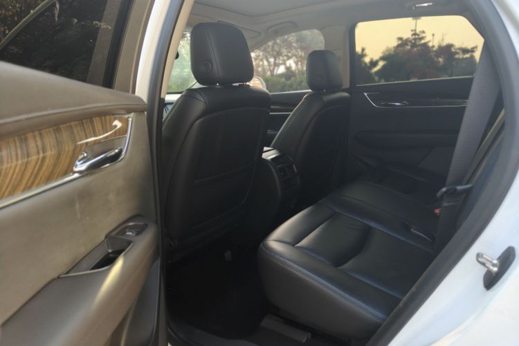 凯迪拉克XT5 2018款 25T 豪华型中控内饰7003