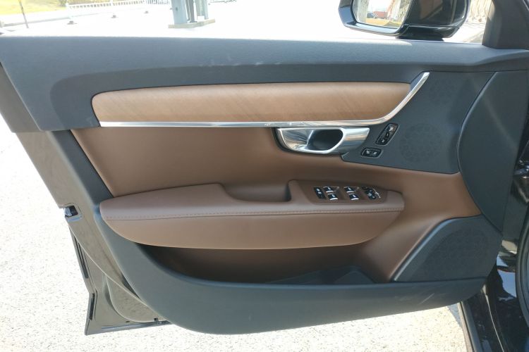 沃尔沃S90 2025款 B5 智逸豪华版局部细节9003