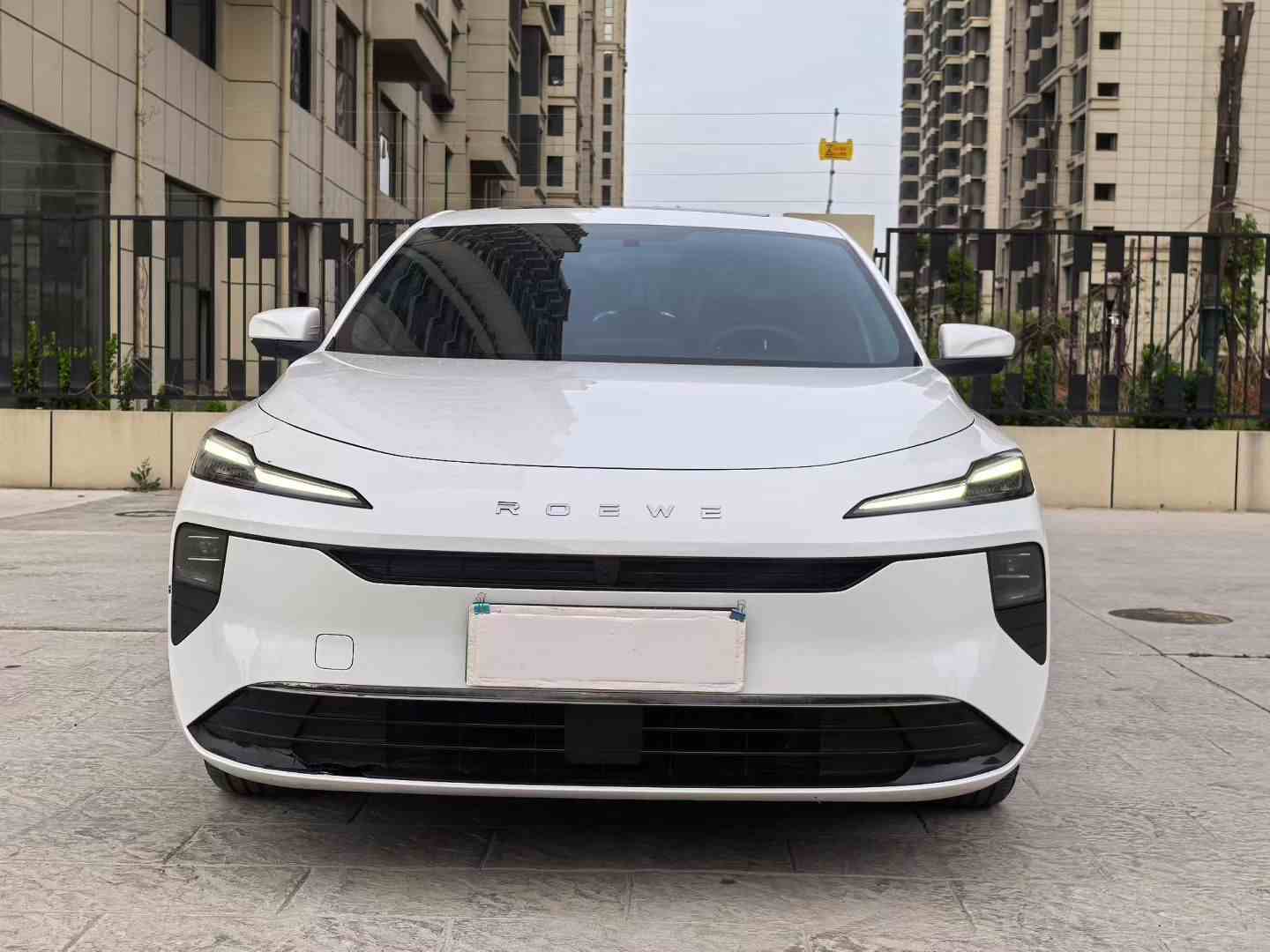 荣威D6 2025款 450km 尊享版(5)
