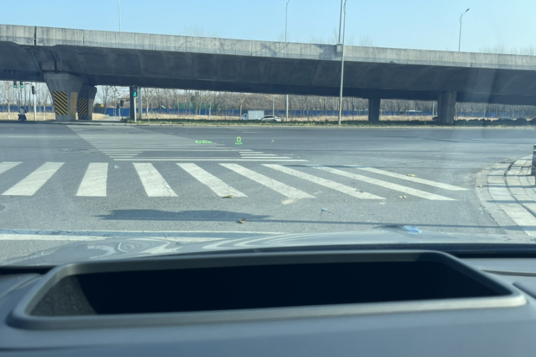 红旗EH7 2025款 640 四驱 智选版局部细节9006