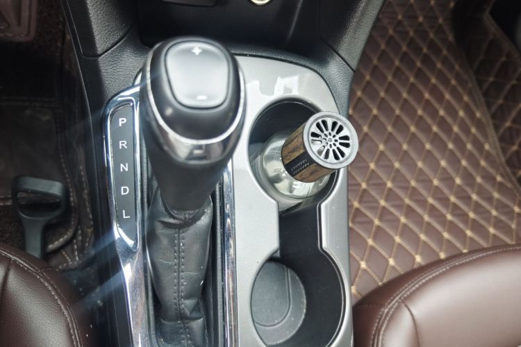 雪佛兰 科鲁兹 2017款 1.5L 自动先锋天窗版中控内饰7011