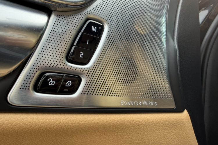 沃尔沃S90 2019款 T5 智雅版局部细节9002