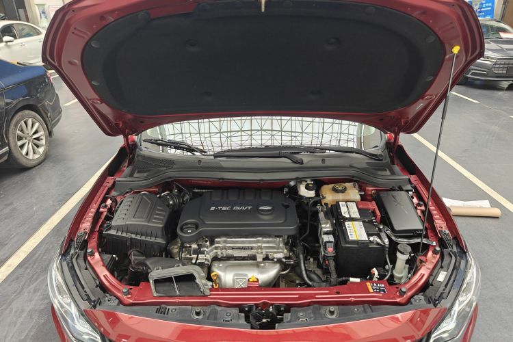 雪佛兰 科鲁泽 2022款 320 自动悦享天窗版局部细节24