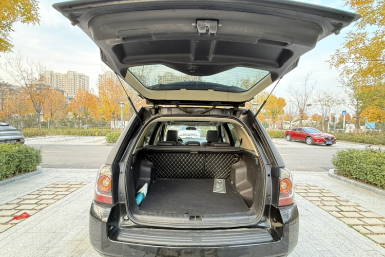 路虎 神行者2 2013款 2.0T Si4 SE汽油版局部细节23