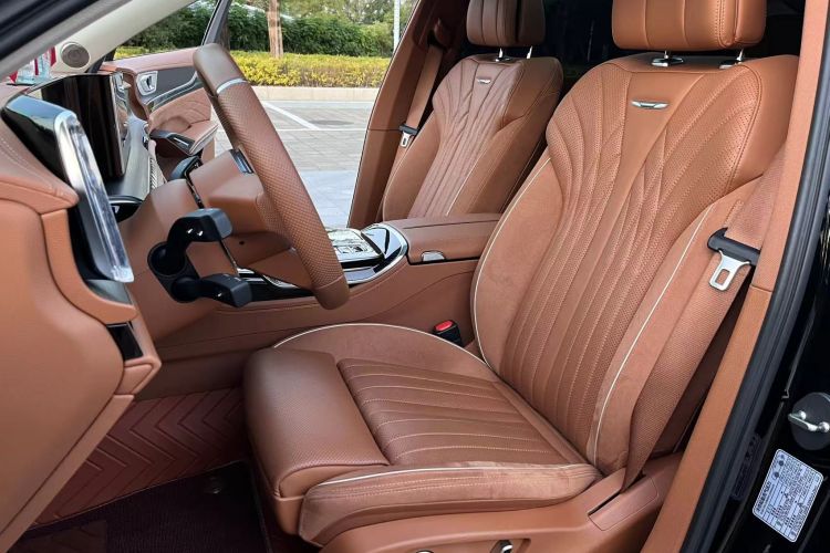 红旗H9 2024款 2.0T 旗享 私享风尚版局部细节19