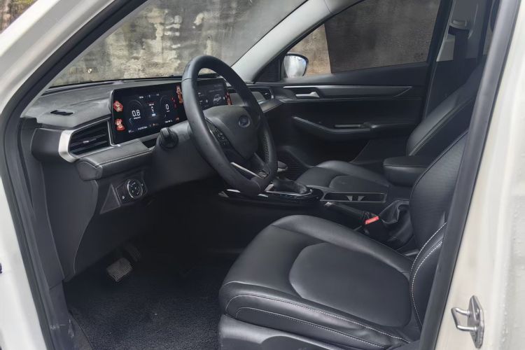 福特 福睿斯 2021款 1.5L 自动钻石版中控内饰7006