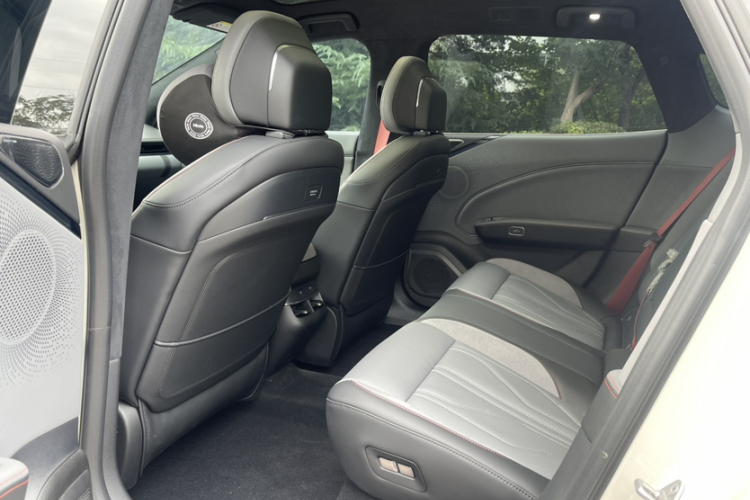 极氪007GT 2025款 后驱智驾版 75kWh中控内饰7003