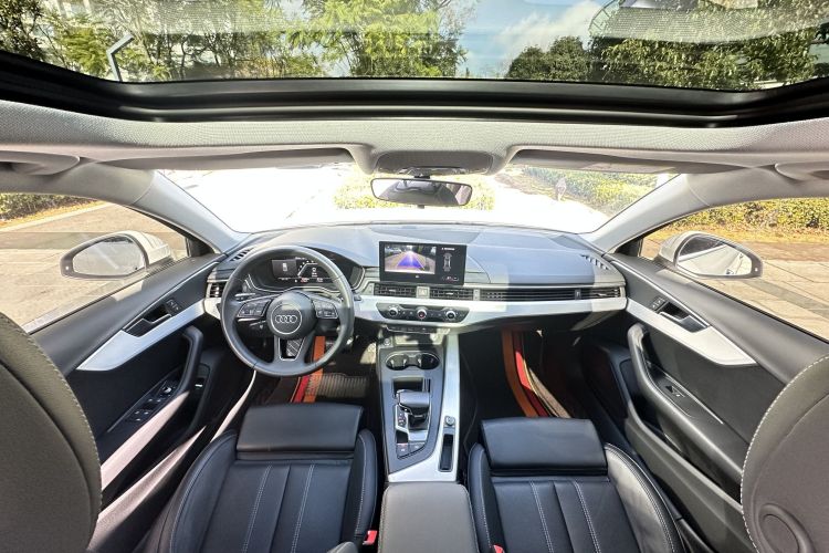 奥迪A4L 2023款 40 TFSI 时尚动感型中控内饰7001