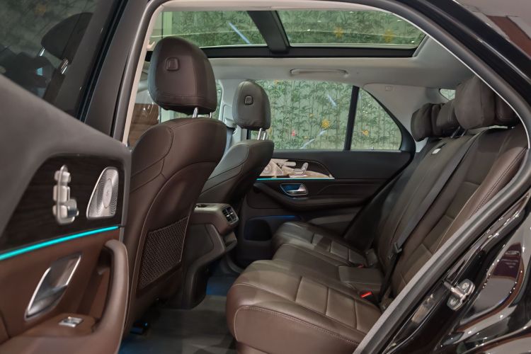 奔驰GLE 2020款 改款 GLE 350 4MATIC 时尚型中控内饰7004