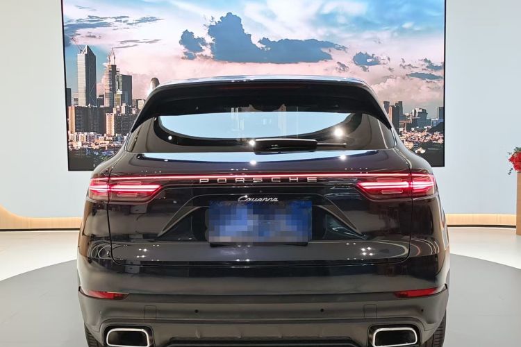 保时捷 2018款 Cayenne 3.0T车身外观6005