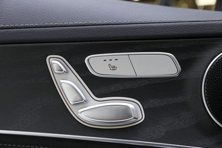 奔驰C级 2018款 C 200 L 运动版中控内饰7002