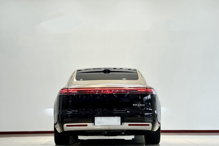 鸿蒙智行 尊界S800 2025款 增程 星辉行政版 4座车身外观6004