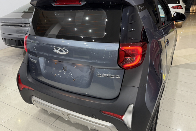 奇瑞 小蚂蚁 2022款 甜粉款 半糖版 磷酸铁锂 29.2kWh 30kW 301km车身外观6006