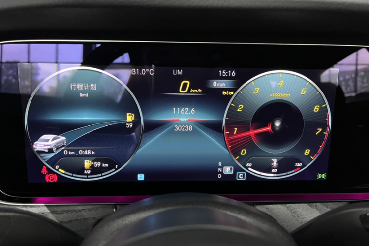 奔驰E级(进口) 2023款 E 260 轿跑车中控内饰15