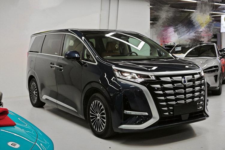 腾势D9 2022款 DM-i 970 四驱尊荣型车身外观6003