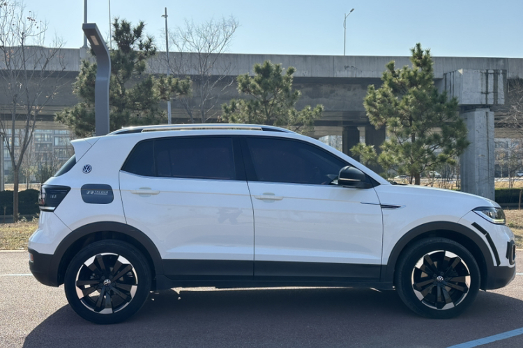 大众 探影 2020款 1.5L 自动 悦车身外观6006