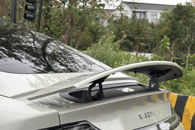 小米汽车 小米SU7 2024款 后驱超长续航高阶智驾Pro版车身外观6008