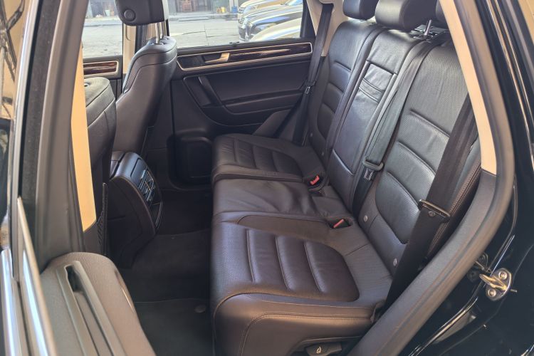 大众 途锐 2011款 3.0TSI 舒适型中控内饰7002