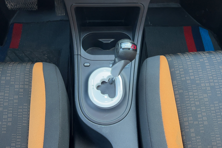 名爵3SW 2015款 1.5L AMT精英型局部细节18