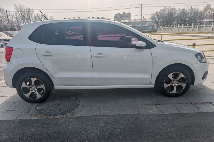 大众 Polo 2014款 1.4L 手动风尚版车身外观6002