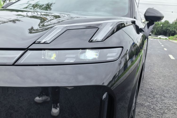 领克08 EM-P 2023款 220km 四驱性能Halo车身外观6007