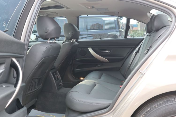 宝马3系 2015款 320Li 超悦版时尚型中控内饰7008