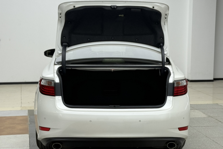 雷克萨斯ES 2014款 250 精英版局部细节23