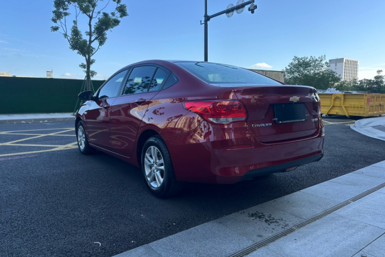 雪佛兰 科沃兹 2019款 320 自动欣悦版车身外观6001