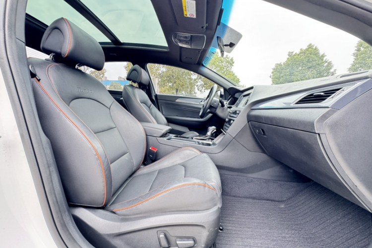 现代 索纳塔 2015款 1.6T GLS智能型中控内饰7003